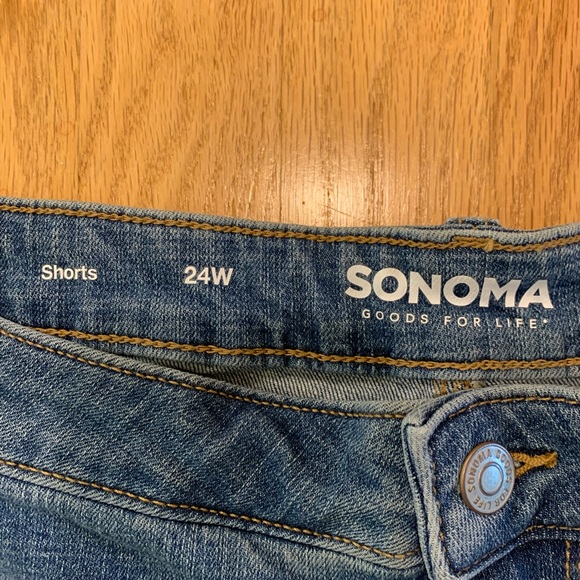 NWT Sonoma high rise, medium wash Blue Denim jeans Shorts, size 24W - Picture 3 of 8